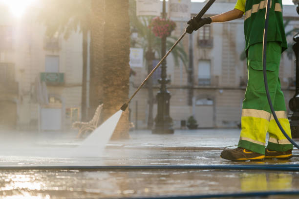 Best Driveway Pressure Washing  in Hermiston, OR
